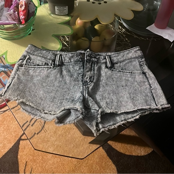 BCBGeneration cheeky shorts - Picture 6 of 8